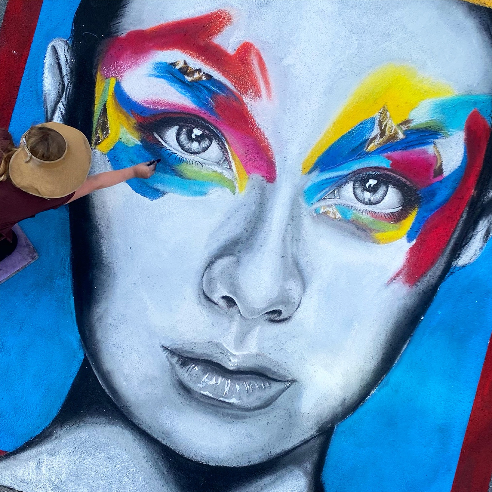 Chalk art piece by Jessi Queen